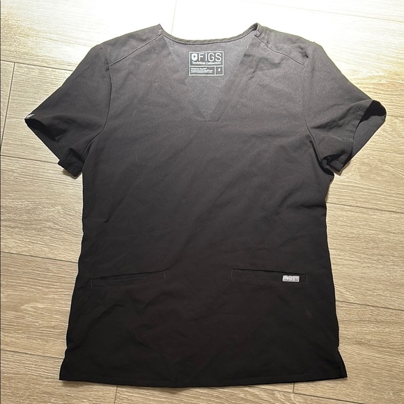 Figs Tops - Figs Black Casma Short Sleeve Women’s Scrub Top